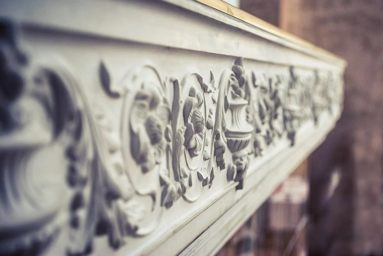 Close view of decorative plaster trim